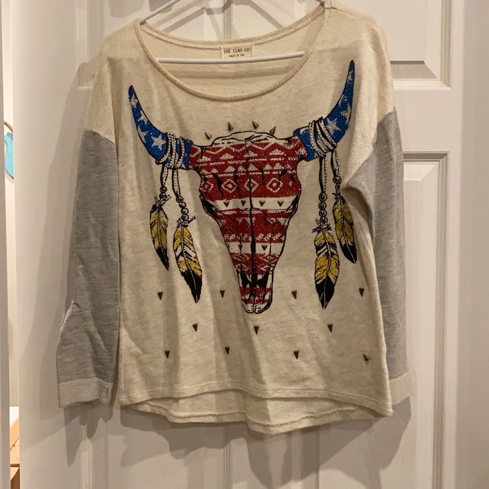Women’s top. Good condition. Smoke free home.